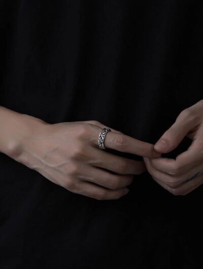 Vine Engraved Sterling Silver Ring - Image 3